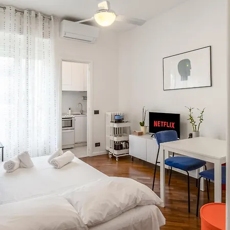 Lovely Flat With Balcony Cenisio, Sempione Milán