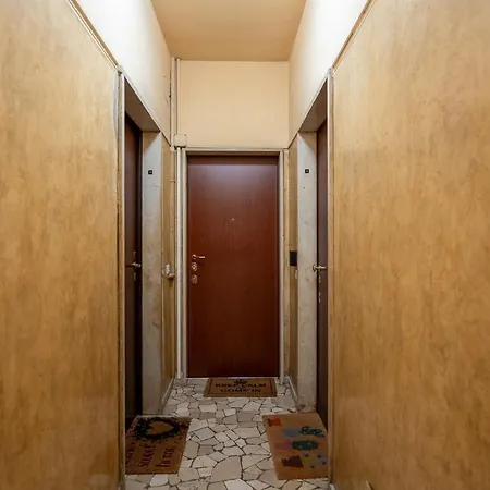 Lovely Flat With Balcony Cenisio, Sempione